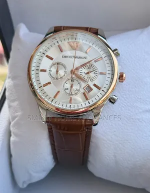 Brown Leather Strapped Men's Emporio Armani Golden Case at Discount