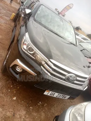 Toyota Hilux 2019 Black