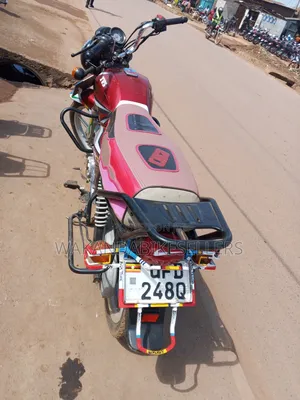 TVS HLX 125 2022 Red