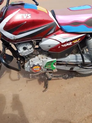 TVS HLX 125 2022 Red