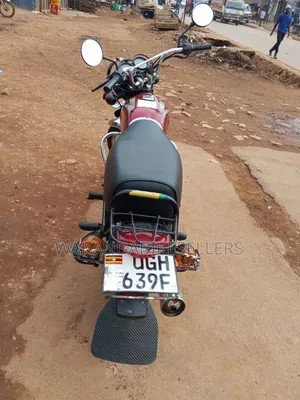Bajaj Boxer 100 2024 Red