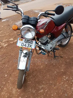 Bajaj Boxer 100 2024 Red