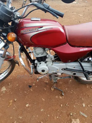 Bajaj Boxer 100 2024 Red