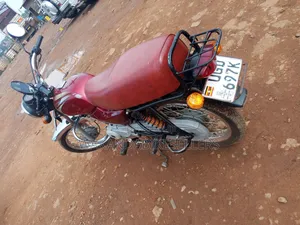 Bajaj Boxer 100 2024 Red