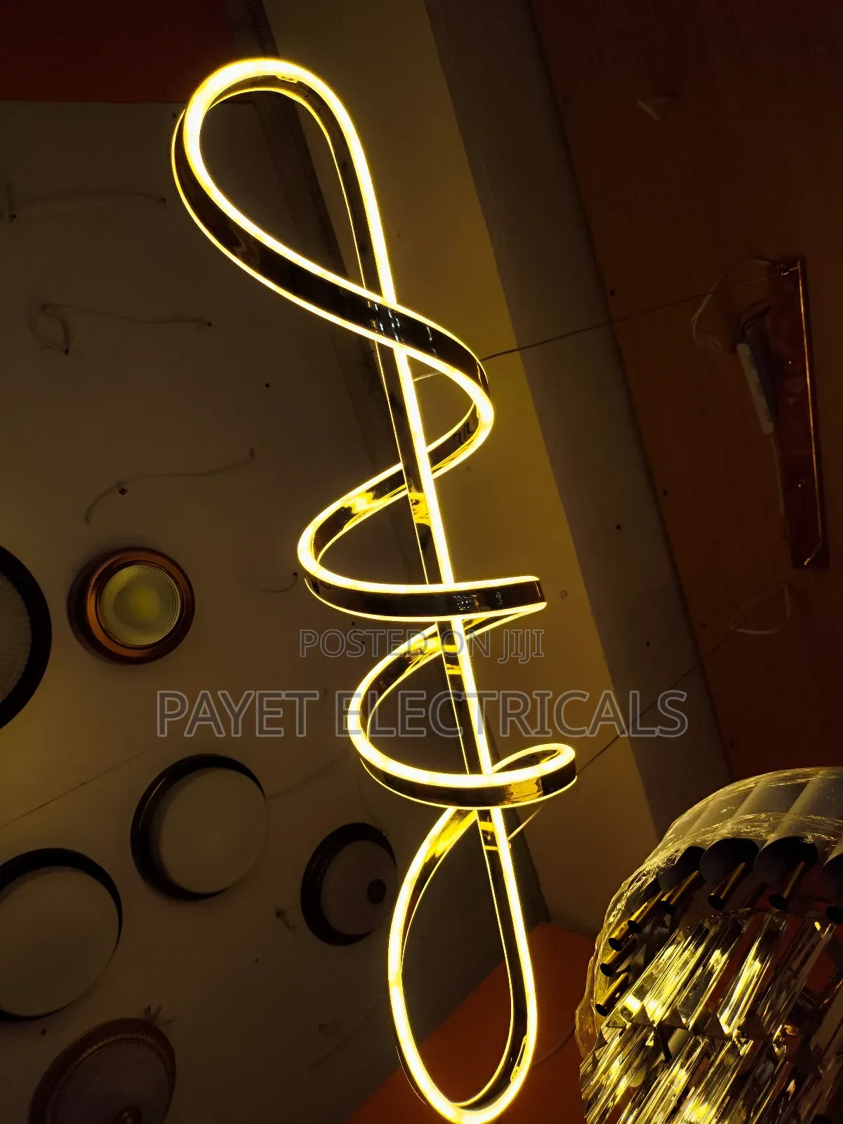 Led King Light That Changes Colours