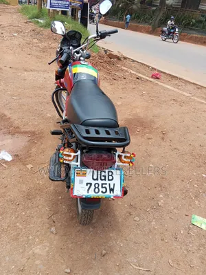 Bajaj Boxer 125 2023 Red