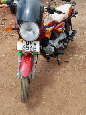 Bajaj Boxer 125 2023 Red