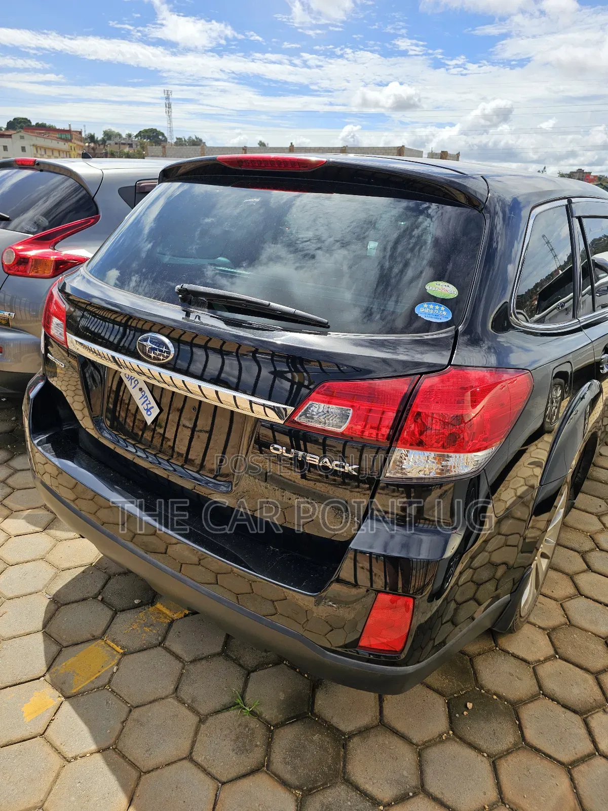 Subaru Outback 2.5i 2011 Black