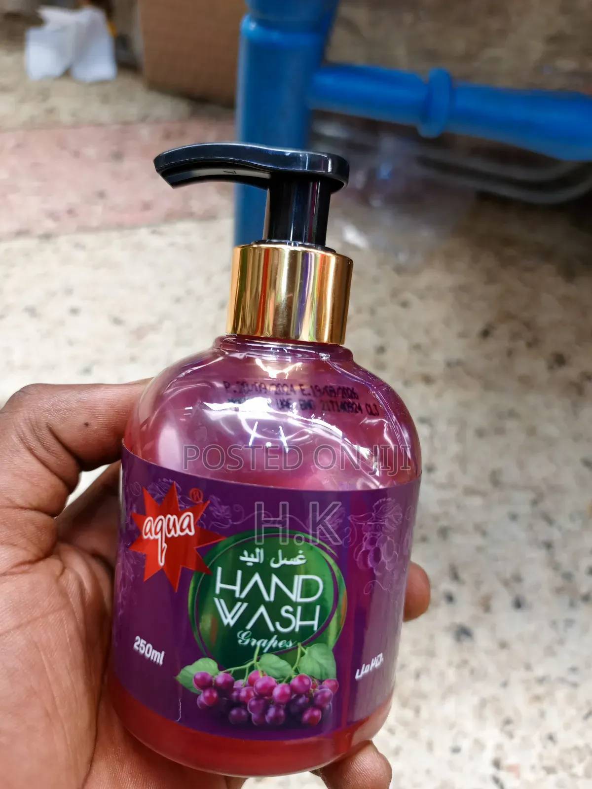 Aqua Hand Wash With A Grape Fragrance