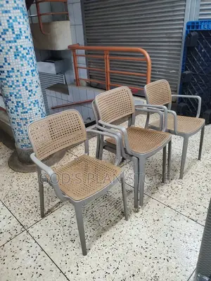 Dining Plastic Chairs 46cm Height