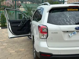 Subaru Forester 2.0XT Premium AWD 2016 White