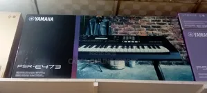 Yamaha PSR E473