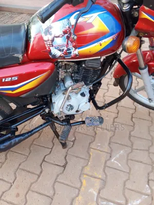 Bajaj Boxer 125 2023 Red