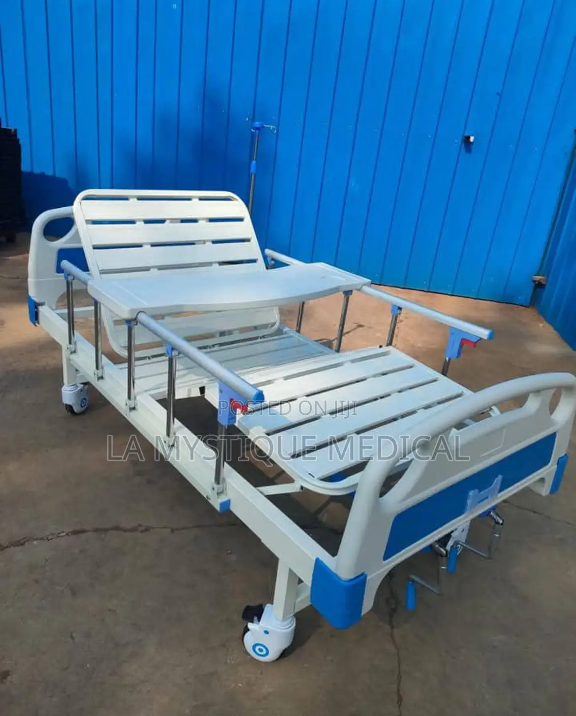 Manual Double Crank Patient Bed With Abs Boards