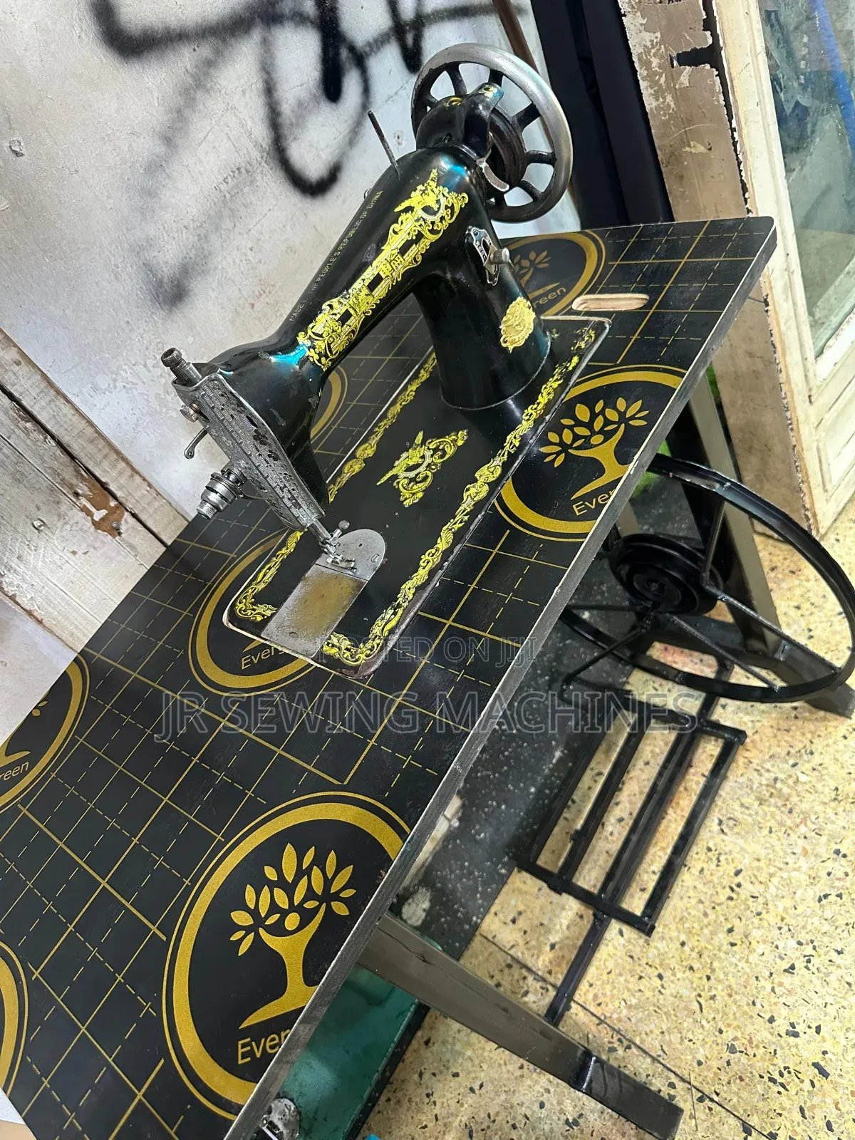 Japan Black Sewing Machine