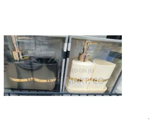 2 PCS Bathroom Accessories Set
