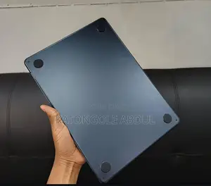 New Laptop Apple MacBook Air 2022 M2 16GB Intel Core M2 SSD 256GB
