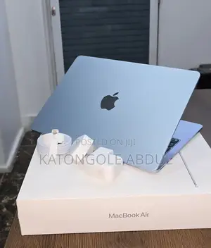New Laptop Apple MacBook Air 2025 M4 13-inch 16GB Apple M4 SSD 512GB
