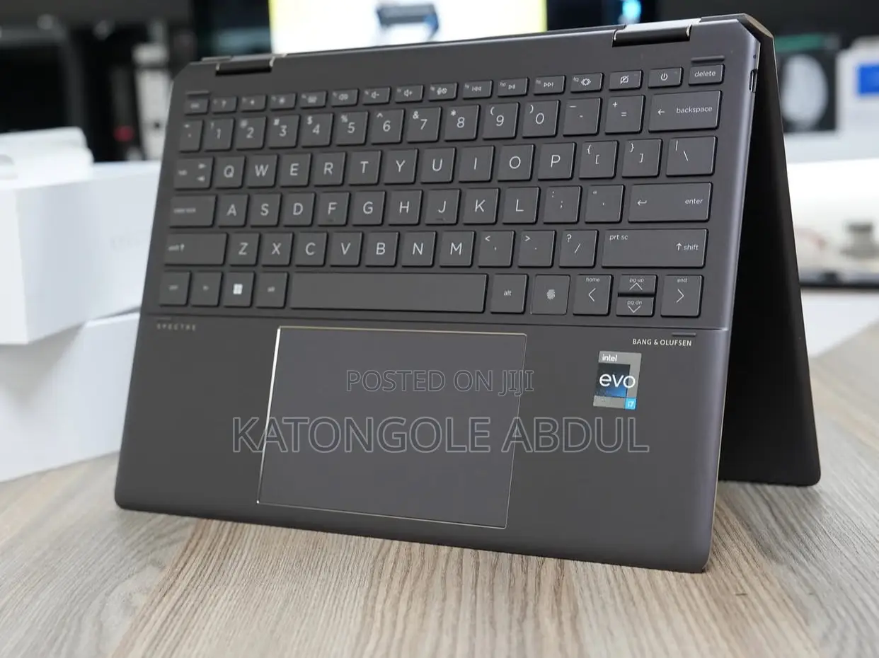 New Laptop HP Spectre 16GB Intel Core I7 SSD 512GB