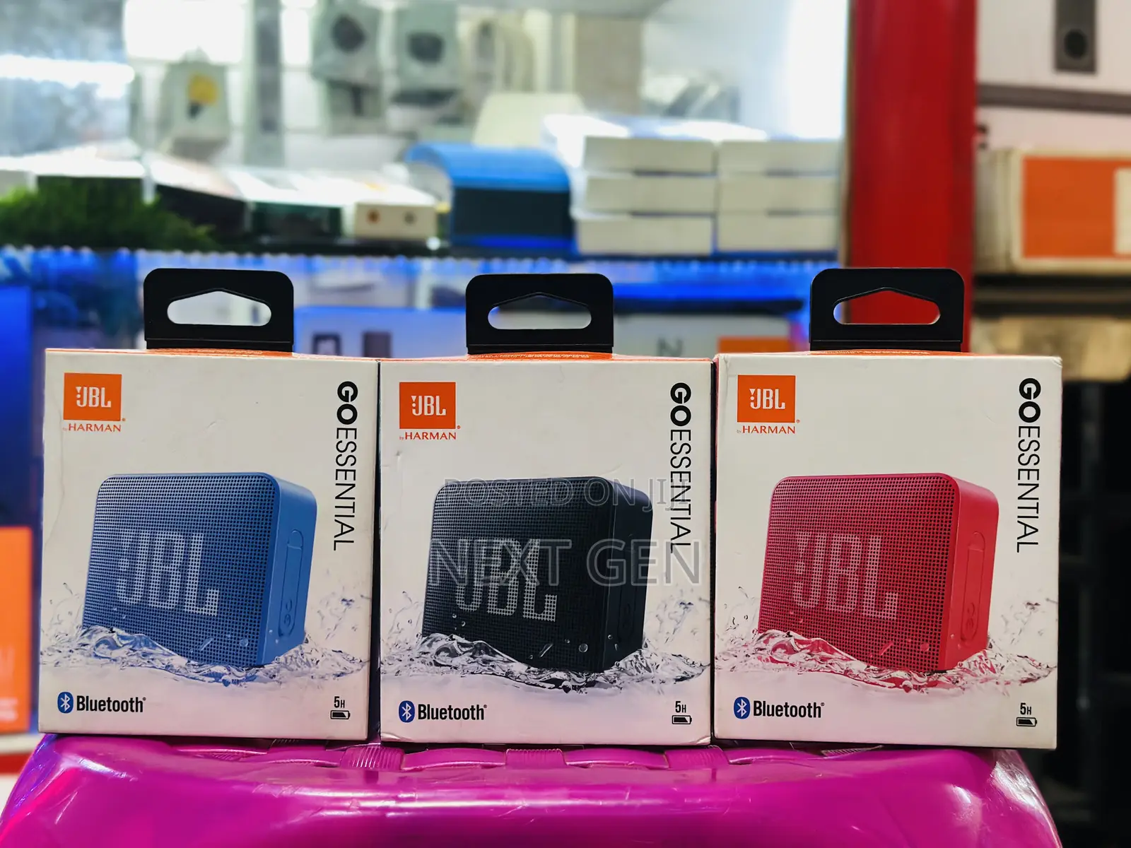 JBL Go Essential Speaker