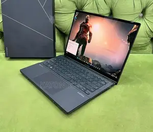 New Laptop Asus 32GB Intel Core Ultra 9 SSD 1T