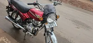 Bajaj Boxer 125 2025 Red