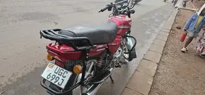 Bajaj Boxer 125 2025 Red