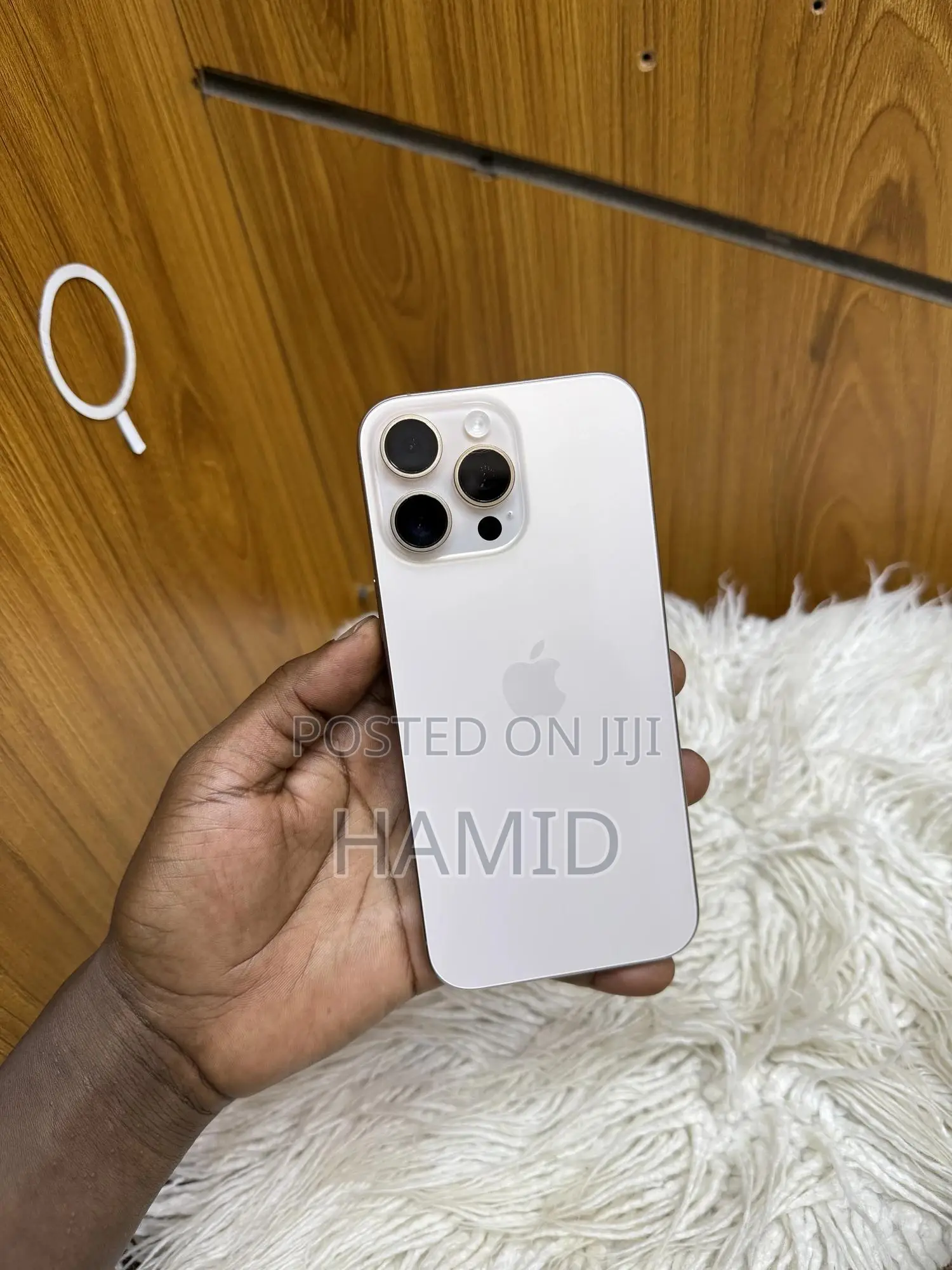 New Apple iPhone 16 Pro Max 256 GB Silver