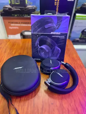 Quiet Comfort Bose Headphones - Black