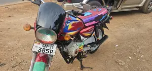 Bajaj Boxer 125 2023 Red