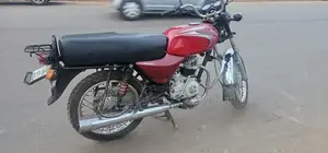Bajaj Boxer 2025 Red