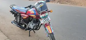 Bajaj Boxer 125 2023 Red