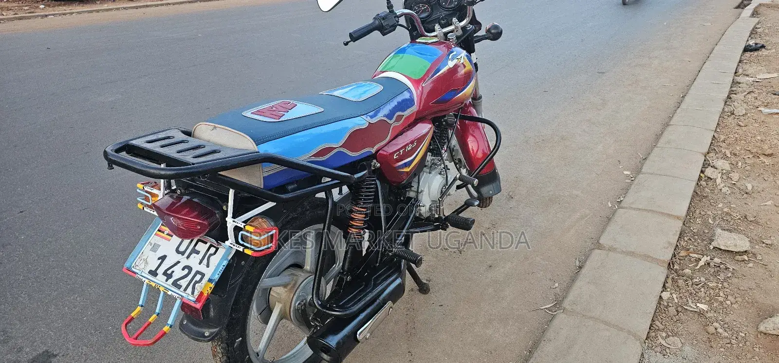 Bajaj Boxer 125 2023 Red
