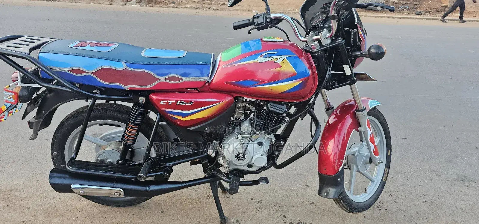 Bajaj Boxer 125 2023 Red