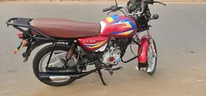 Bajaj Boxer 125 2023 Red