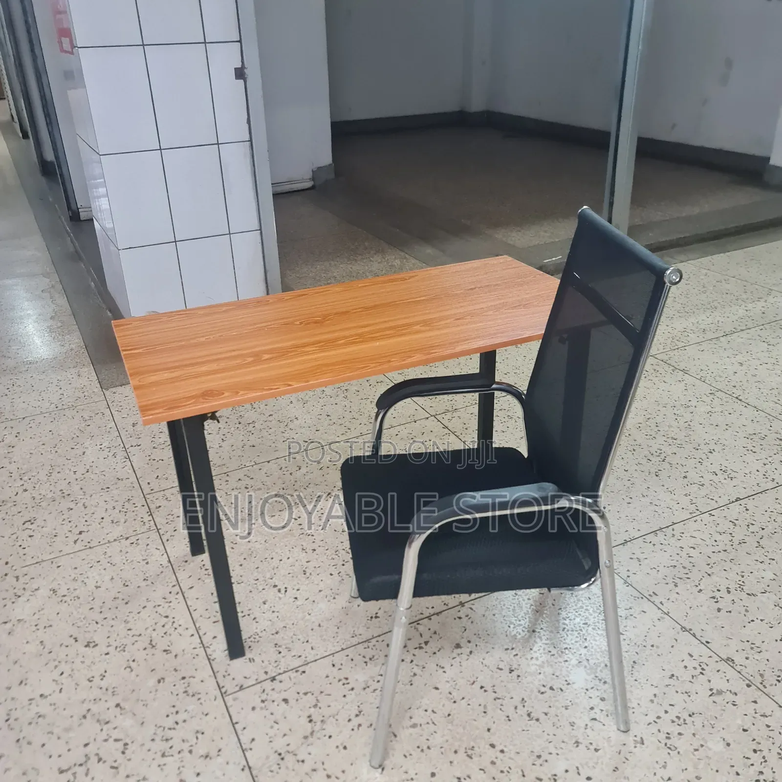 Worning Home Office Table and Chair