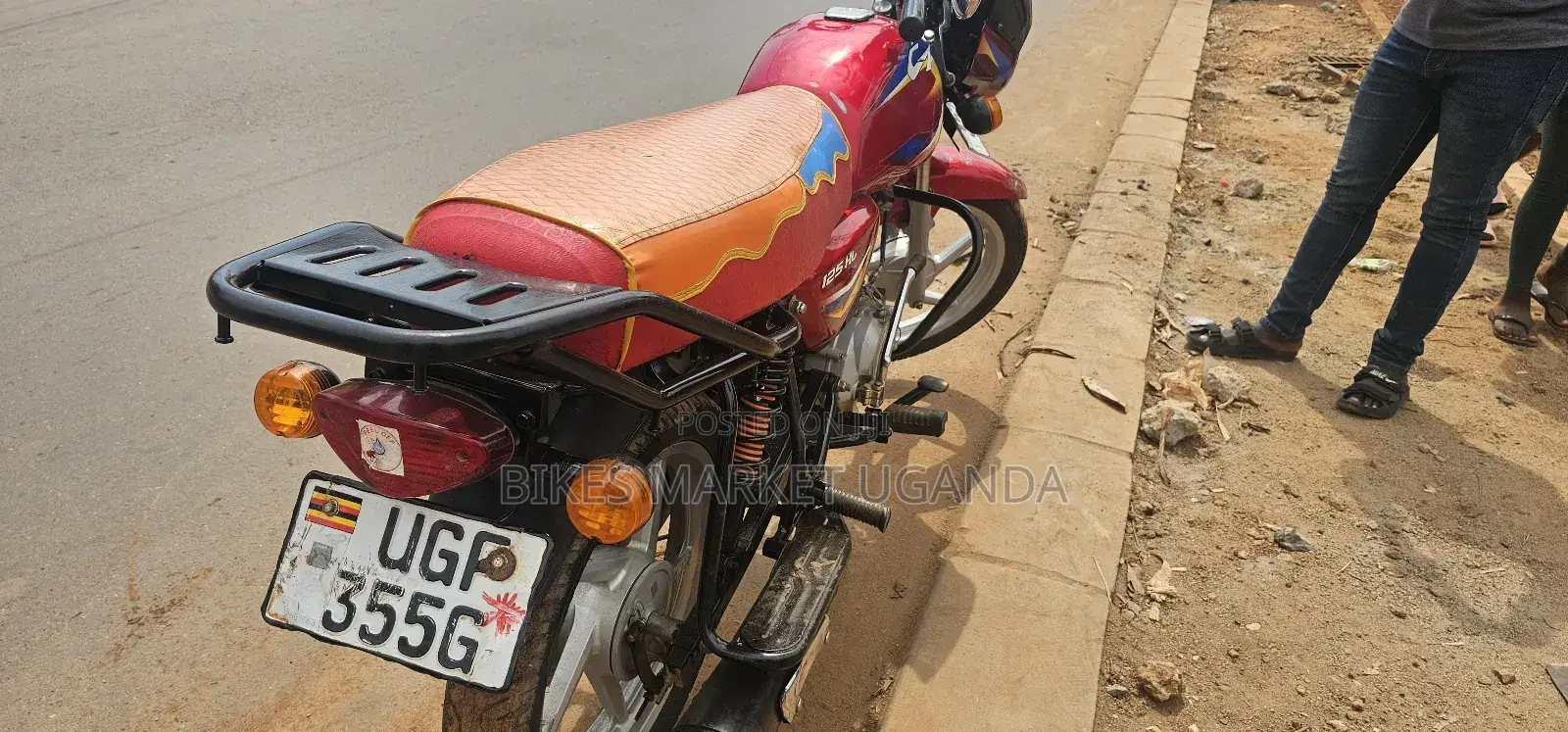Bajaj Boxer 125 2025 Red