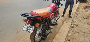 Bajaj Boxer 125 2025 Red