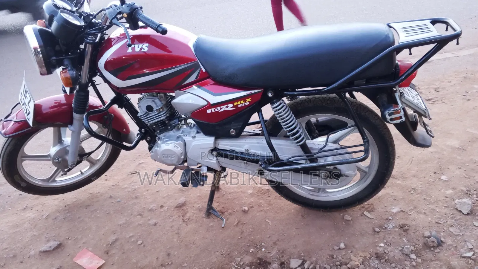 TVS HLX 125 2024 Red