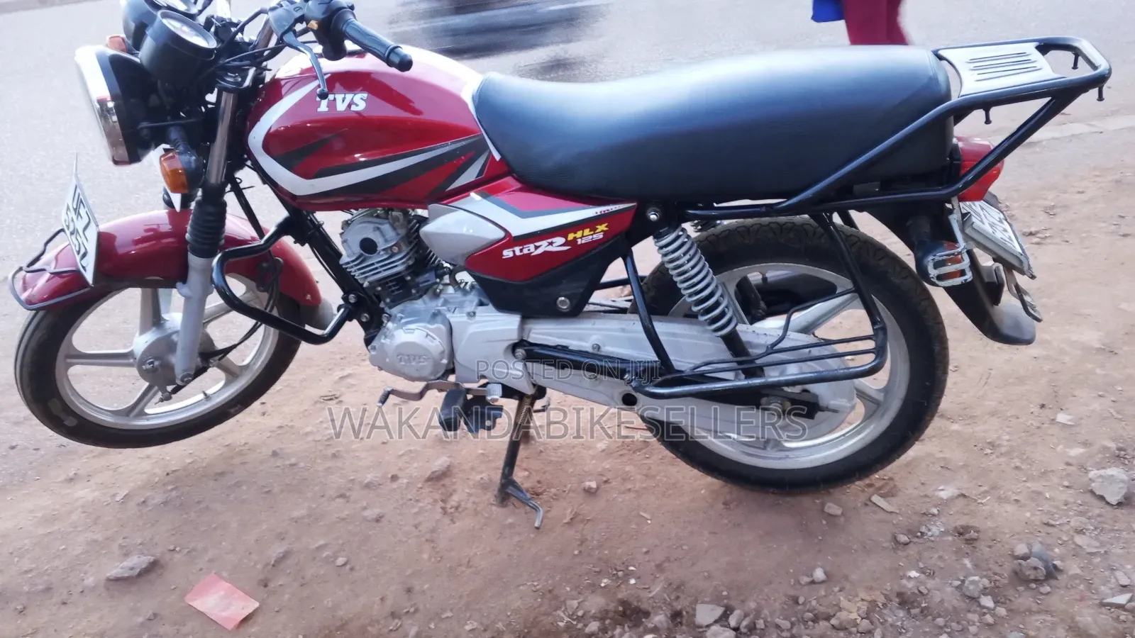 TVS HLX 125 2024 Red