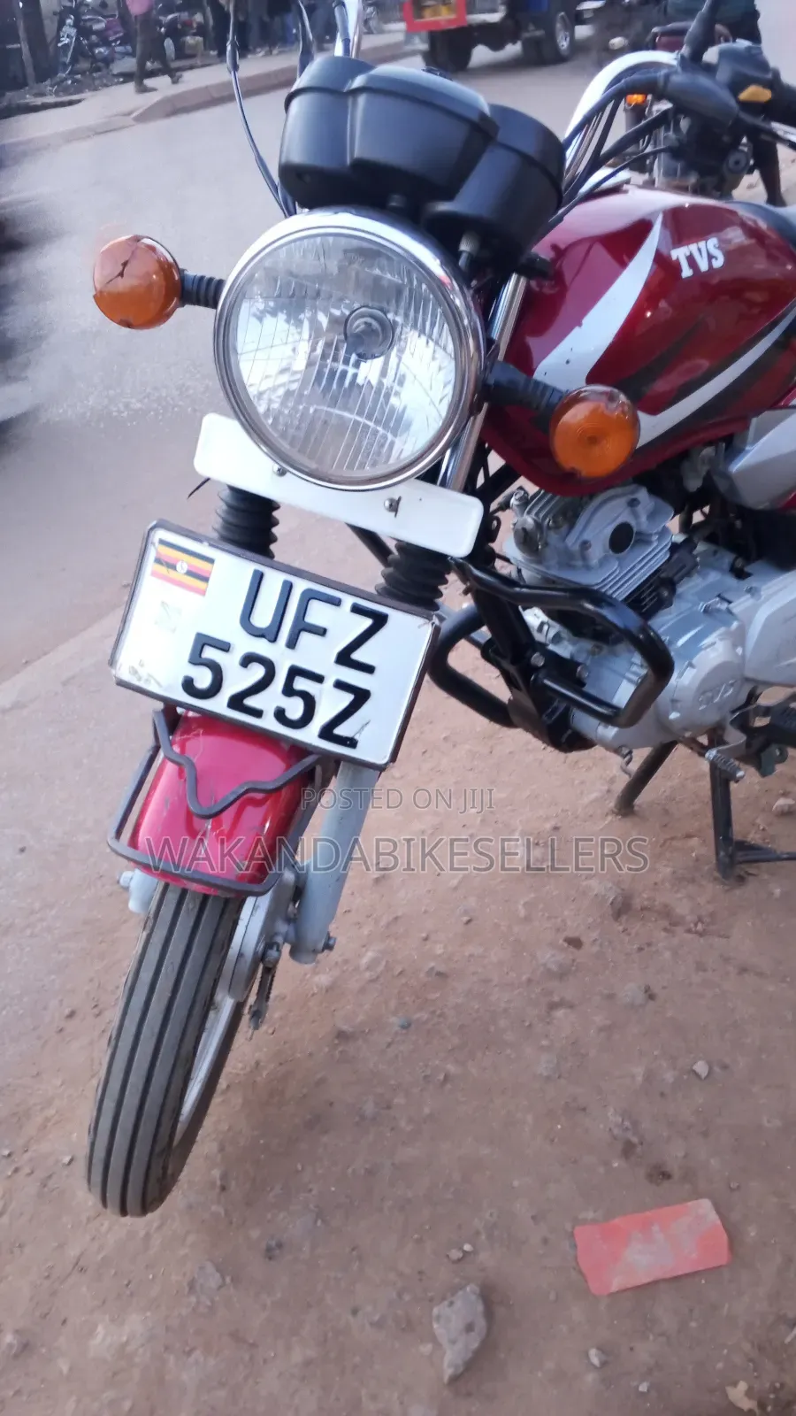 TVS HLX 125 2024 Red