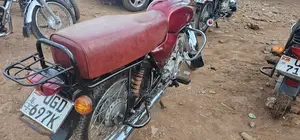 Bajaj Boxer 2025 Red