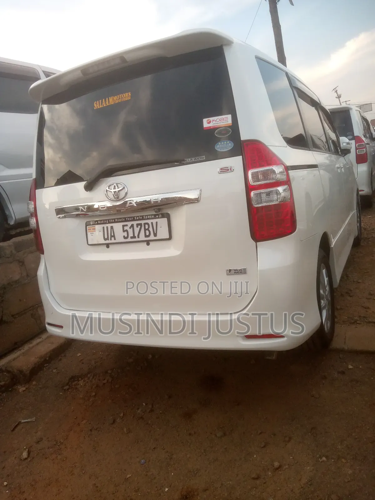 Toyota Noah 2011 White