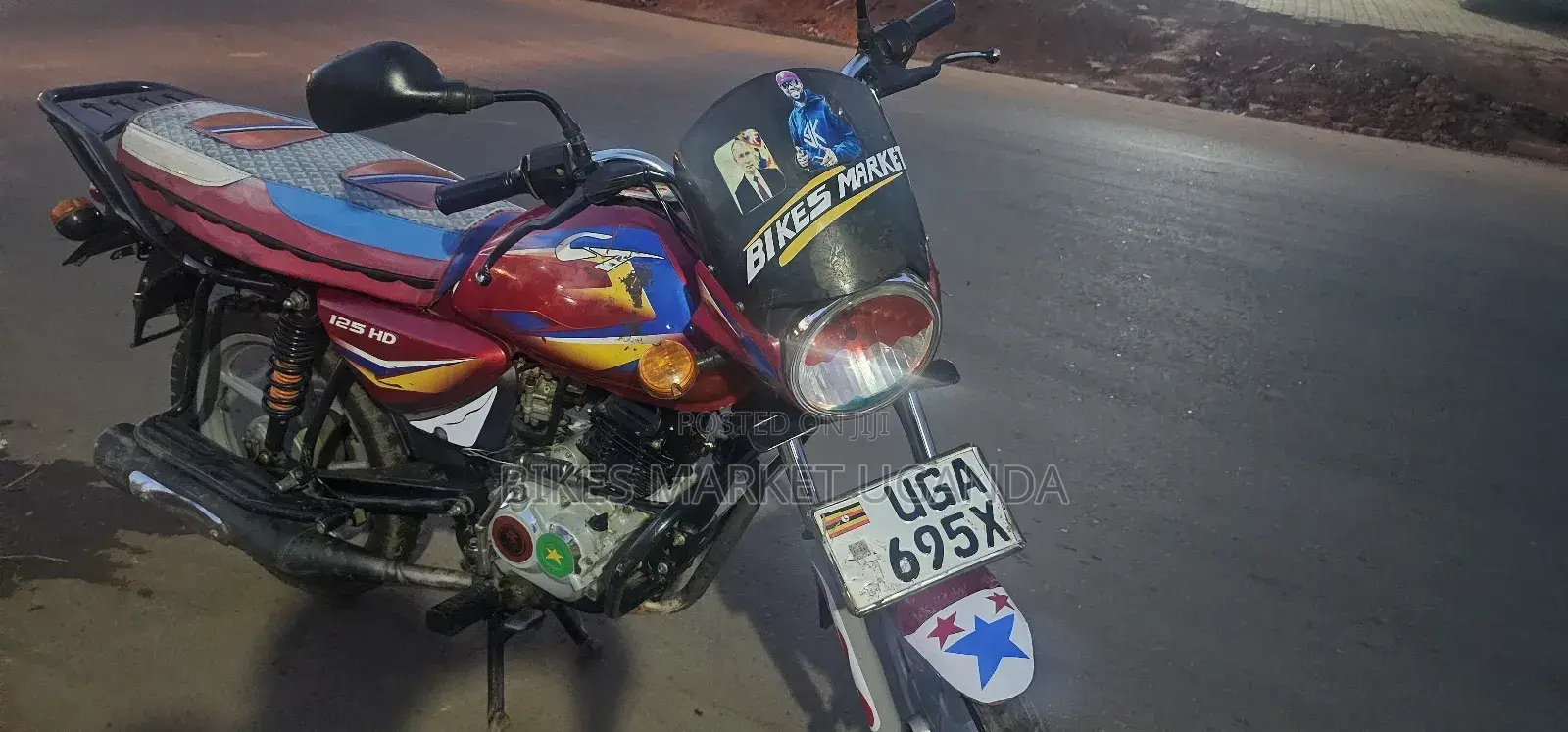 Bajaj Boxer 125 2023 Red