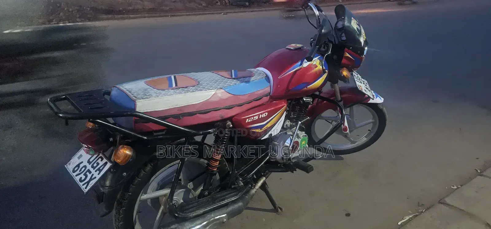 Bajaj Boxer 125 2023 Red