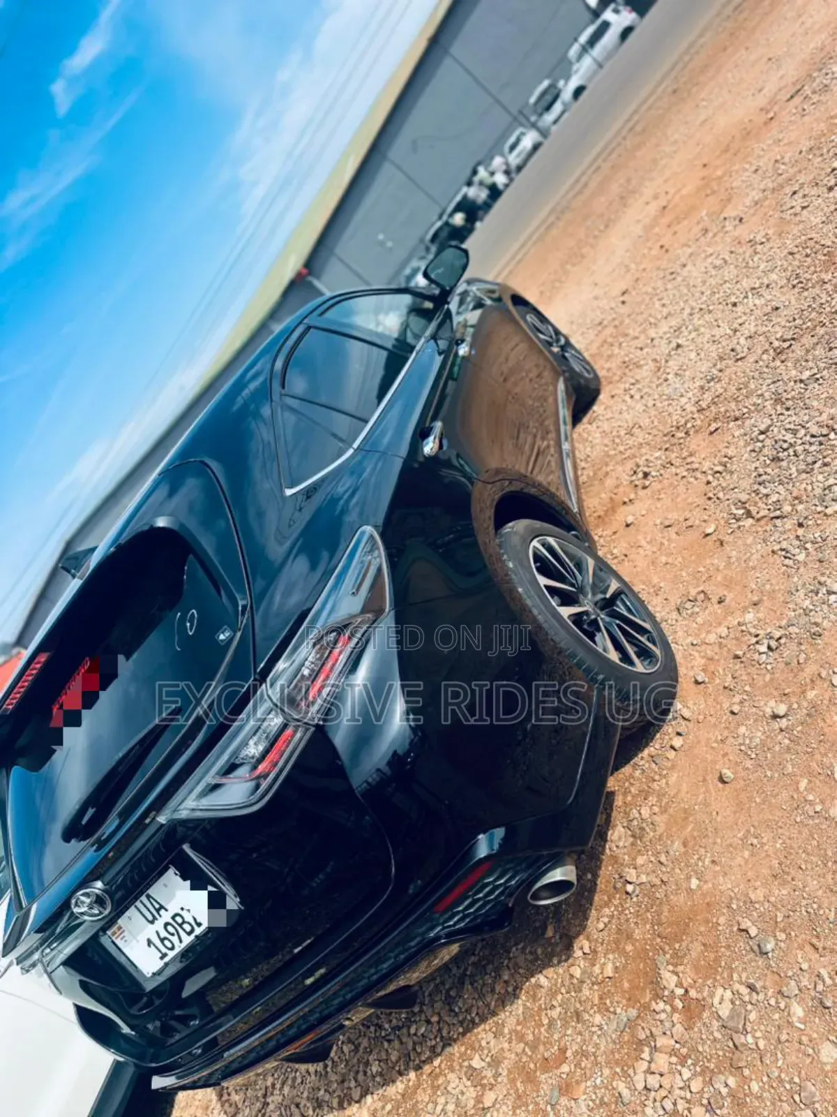 Toyota Harrier 2.0 2017 Black