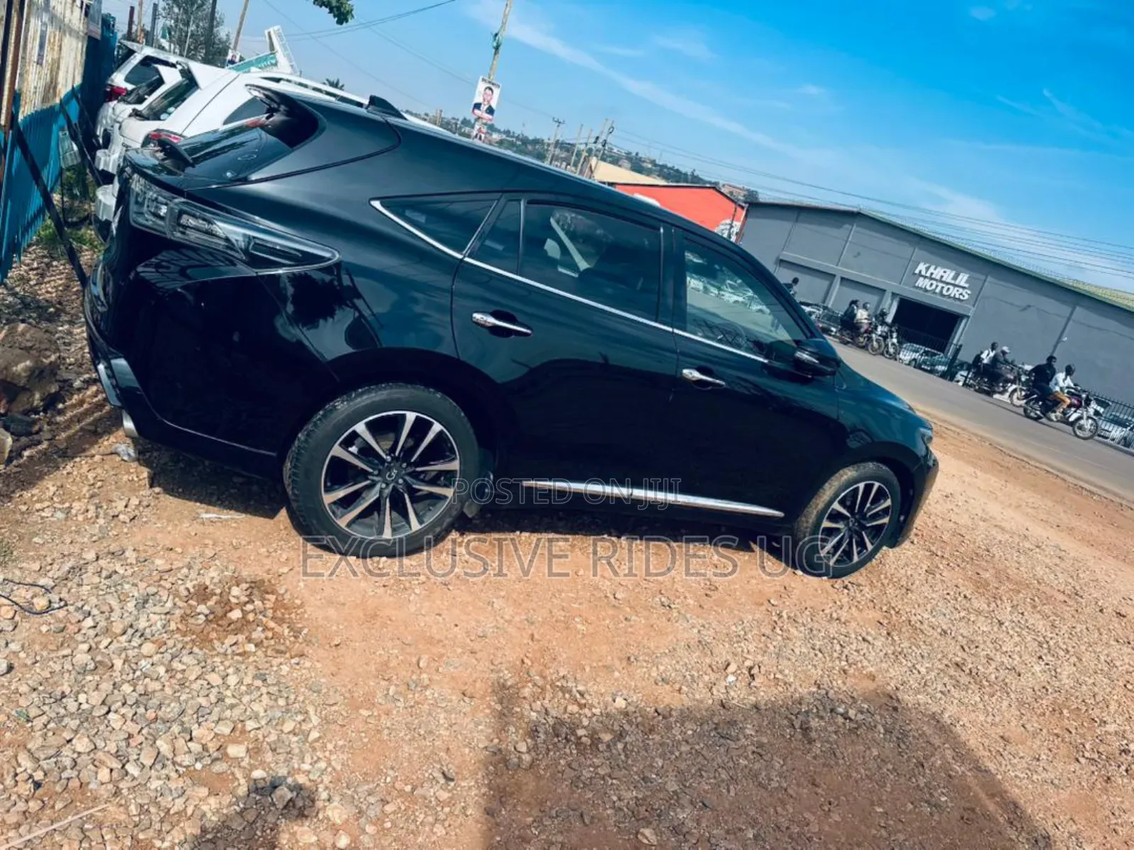 Toyota Harrier 2.0 2017 Black