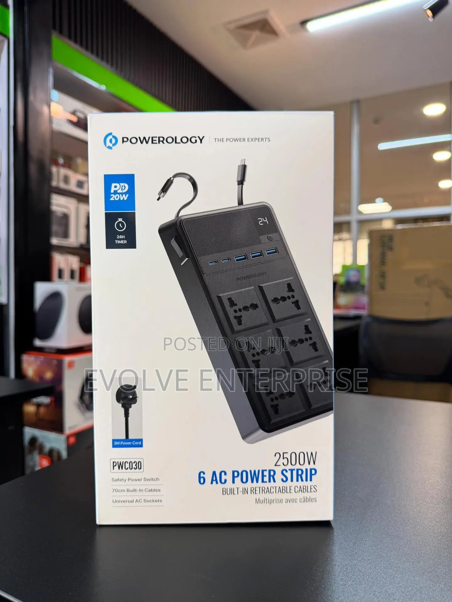 Powerology 2500w 6ac Power Strip With Retractable Cables