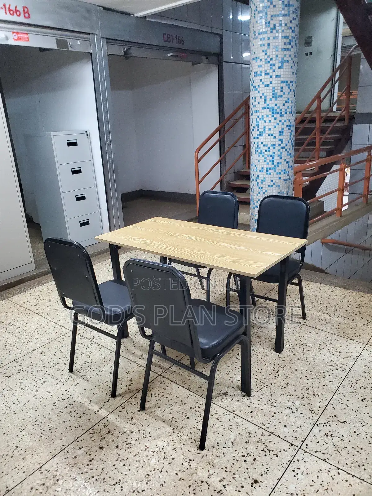 Dining Table and 4 Chairs