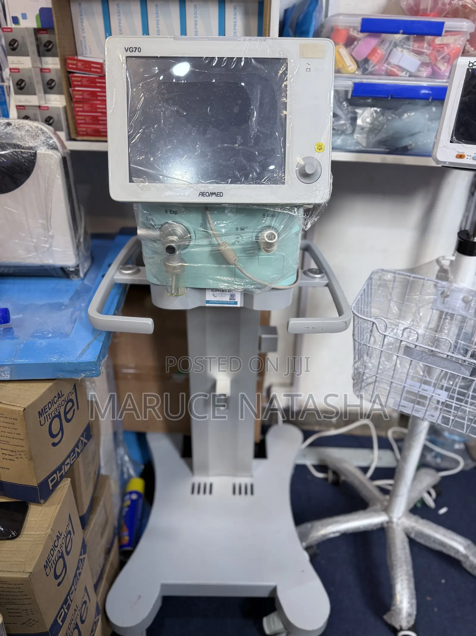 Icu Ventilator Machine With a Trolley